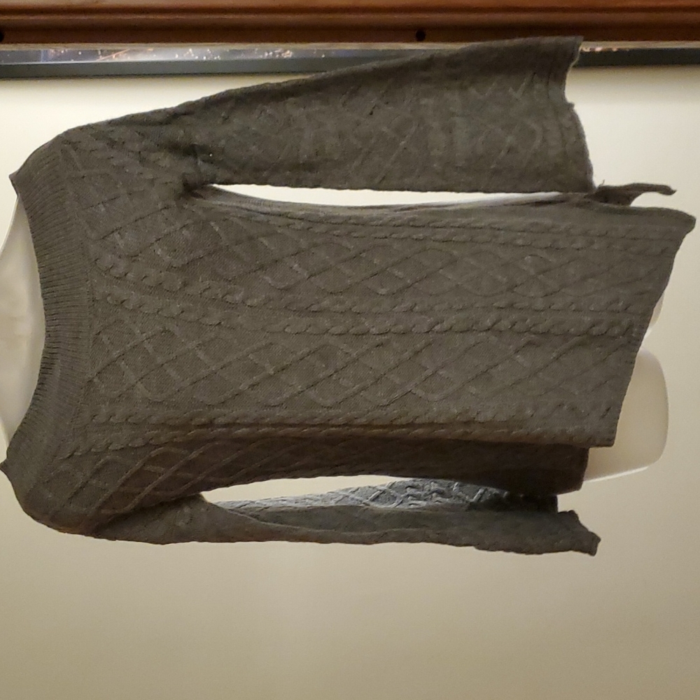 Small Venus sweater